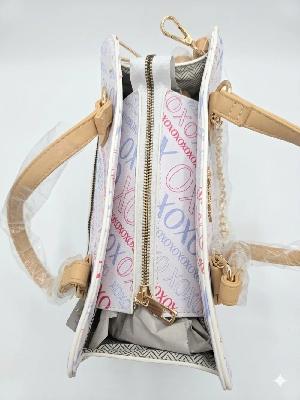 XOXO Pattern Beige-Handle Tote Bag